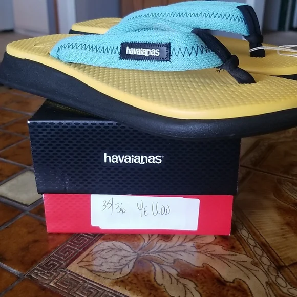 NWT HAVAIANAS flip flops - Picture 8 of 13